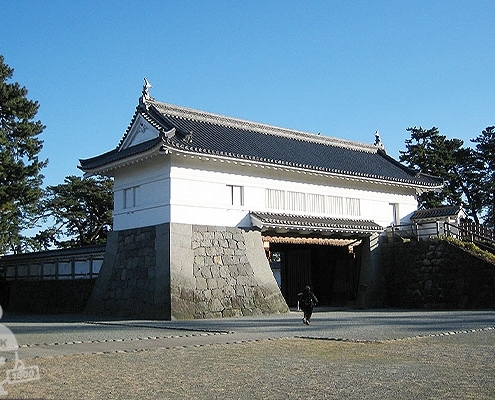 銅門（あかがねもん）