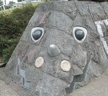 石の顔