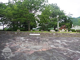 岩の広場