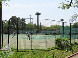 テニスコート（有料・要予約）