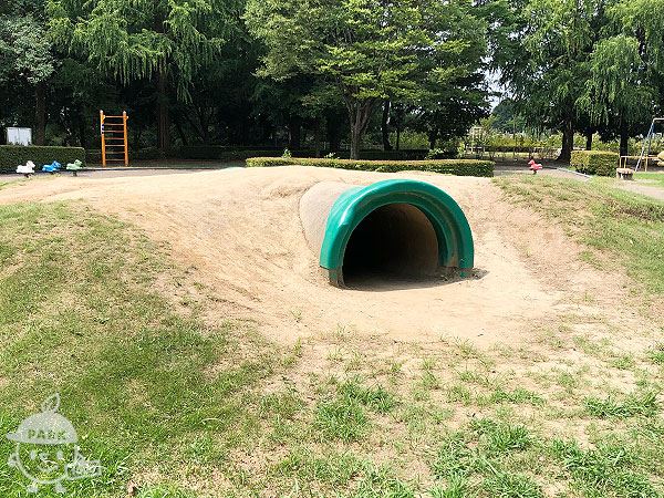 土管のトンネル