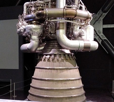 LE-7 エンジン（実物）