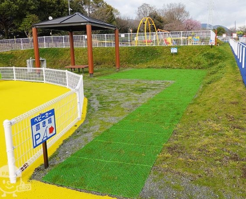 ベビーカー置き場