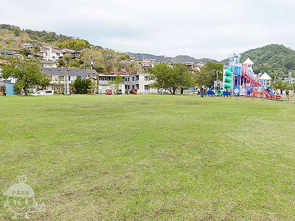 芝生広場