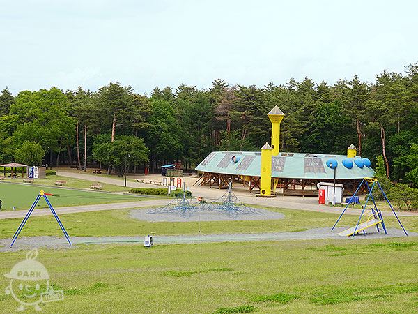 大型木製遊具