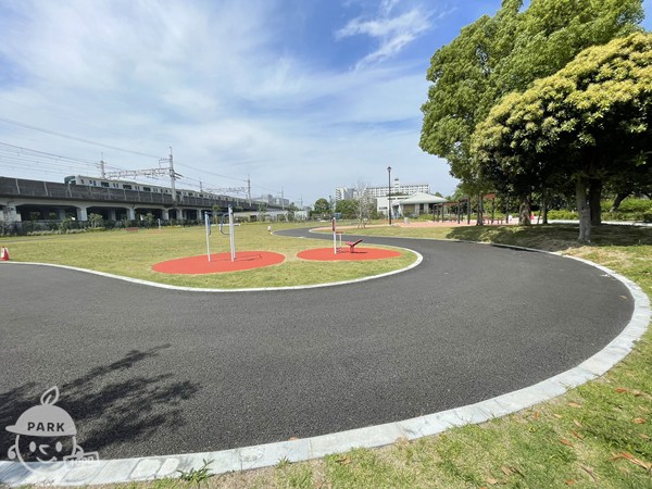 芝生広場